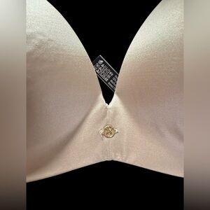 VICTORIAS SECRET So Obsessed Push Up Tan Padded Bra 38C Wireless